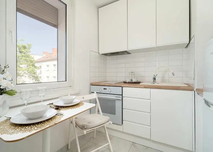 Grochowska Bright With Desk By Renters 公寓 *